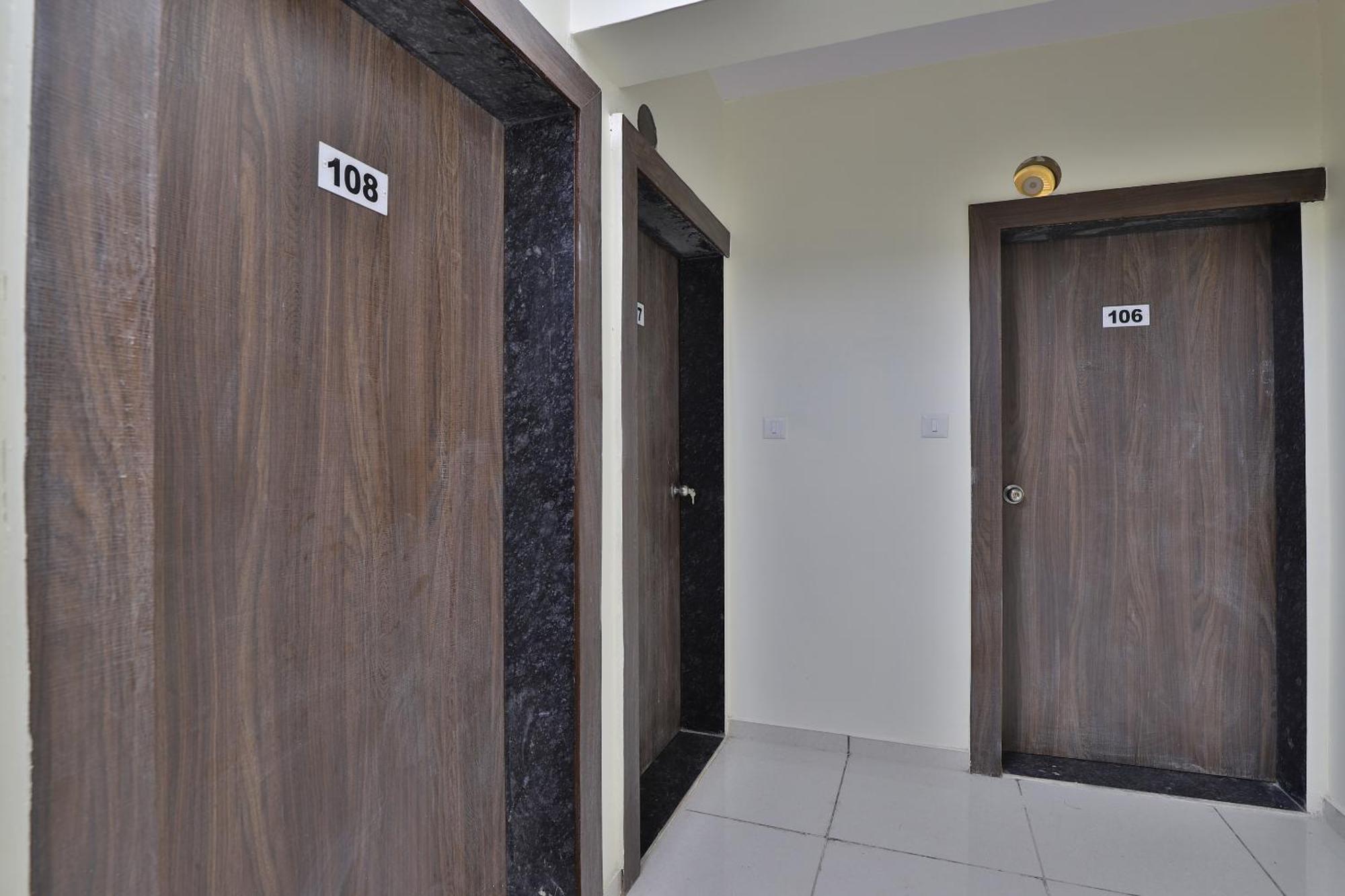 Hotel O Sunway Ahmedabad Ngoại thất bức ảnh