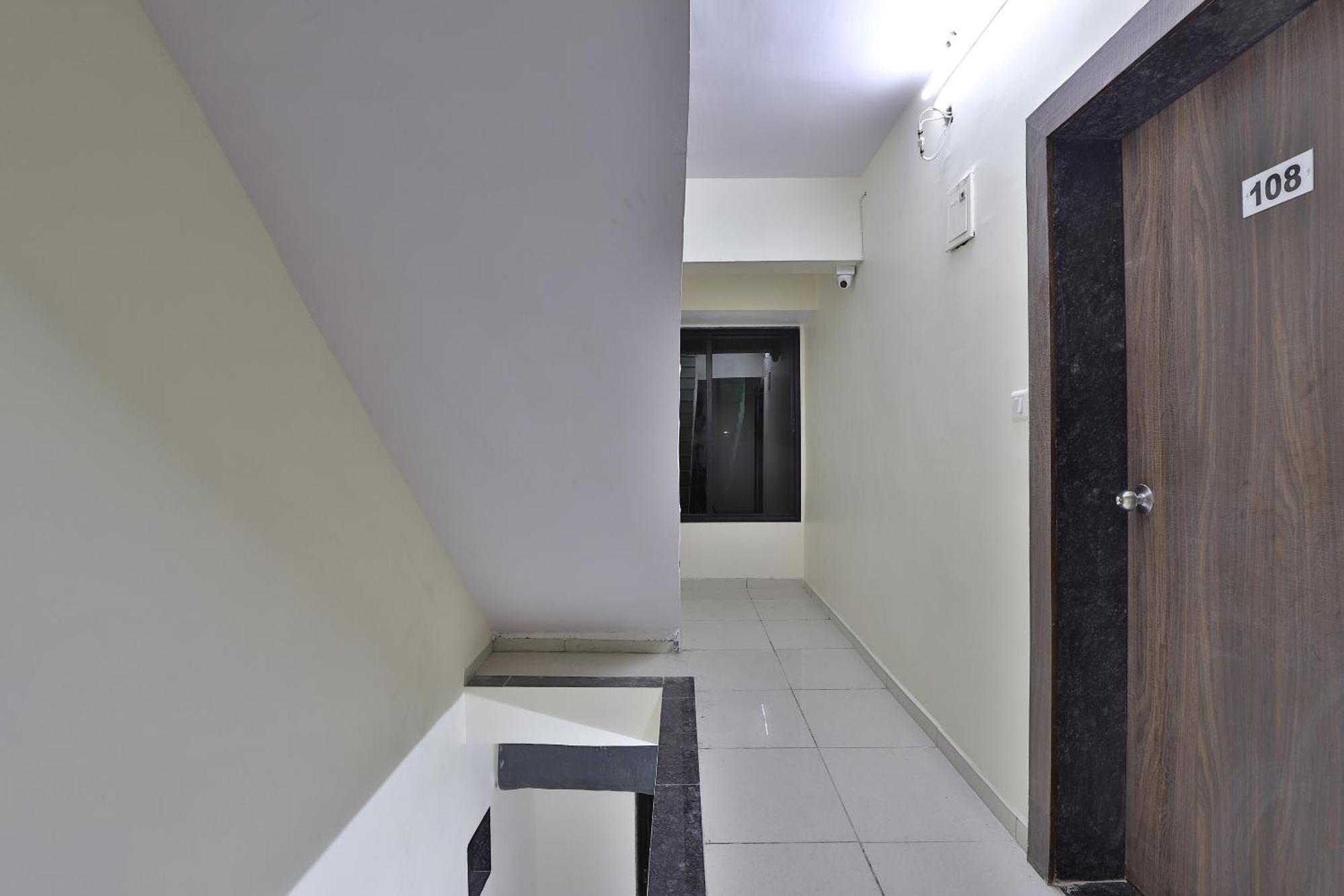 Hotel O Sunway Ahmedabad Ngoại thất bức ảnh